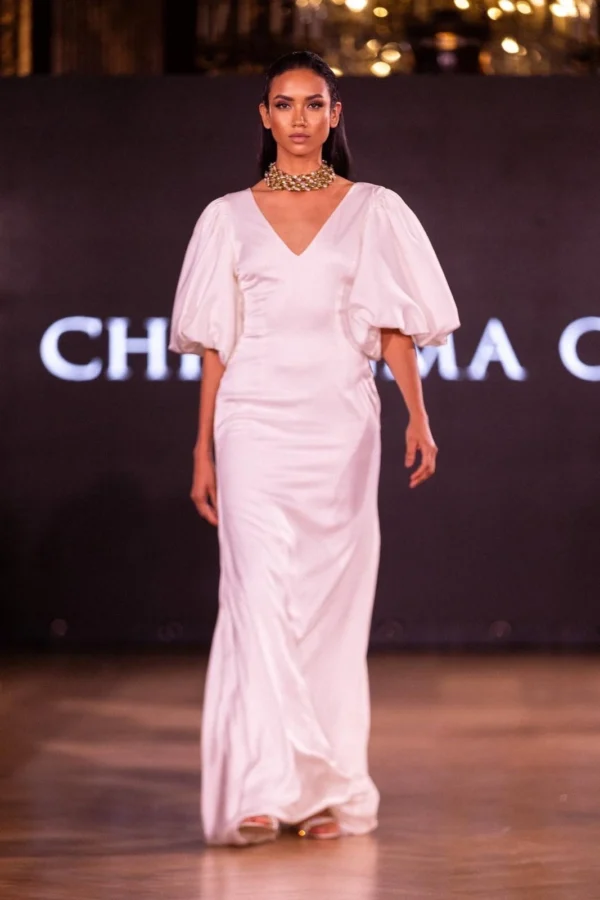 Voluminous Sleeves V-neck Gown - Image 7