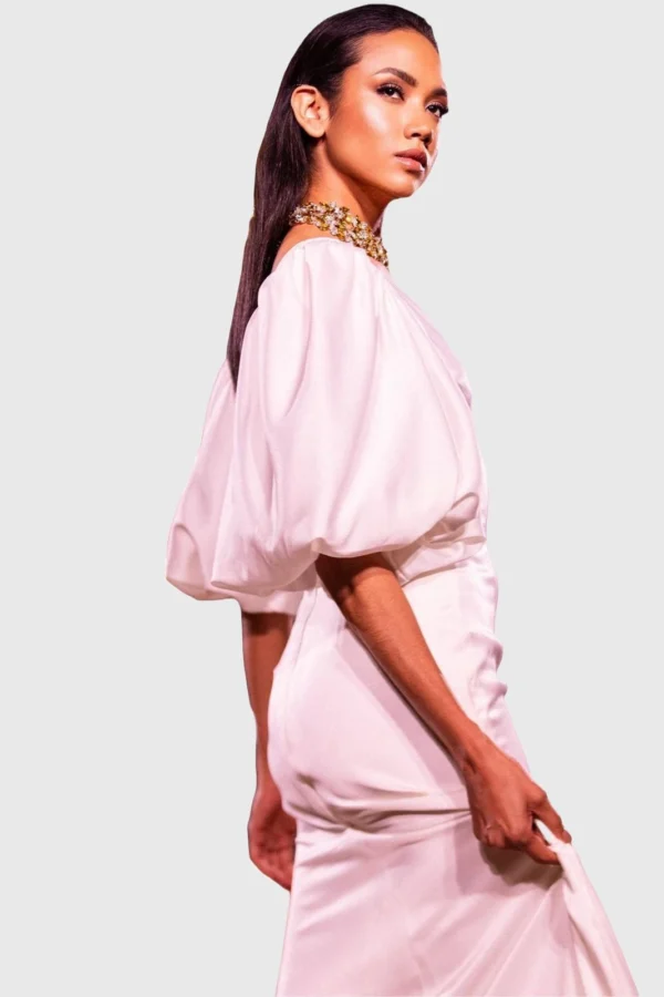 Voluminous Sleeves V-neck Gown - Image 3